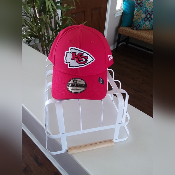 New Era Other - Kansas City Chiefs New Era Red 9FORTY Cap with Emblem